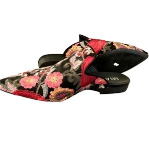 MIA size 8 wore 1x 26$